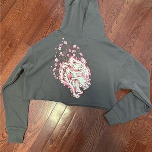 Darc Sport Cropped Hoodie with Floral Wolf Back Graphic Size S